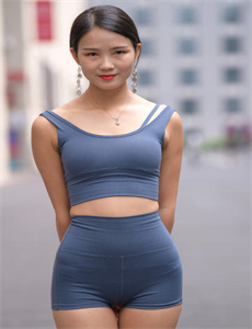 俏妞出招