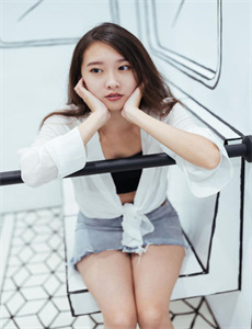 美女狂揉尿口揉到失禁