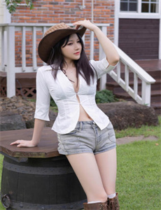 小姑娘免费播放在线观看